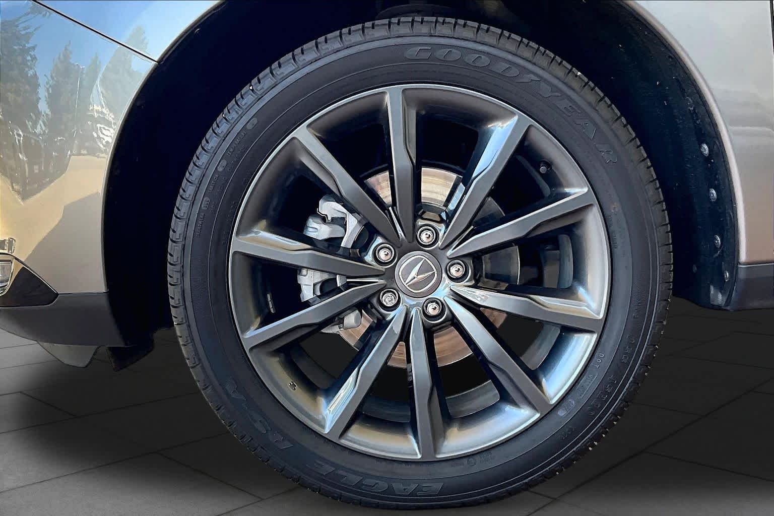 2025 Acura RDX photo 10 of 35