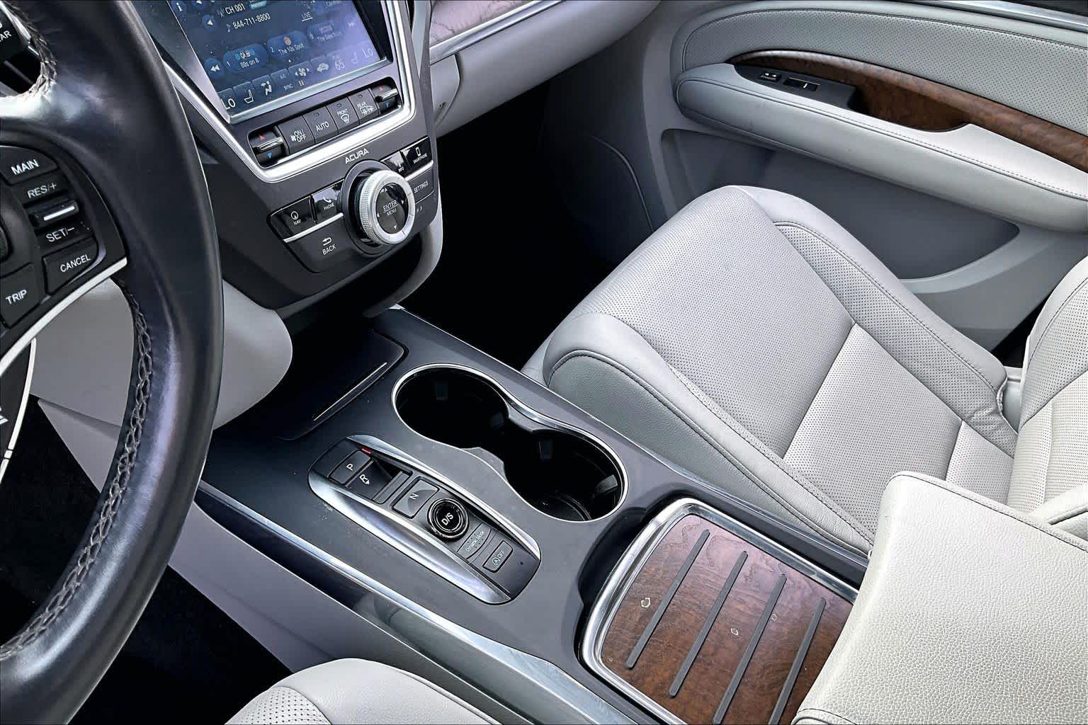 2020 Acura MDX photo 14 of 34