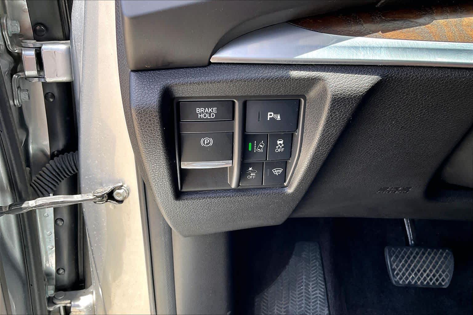 2018 Acura MDX w/Advance/Entertainment Pkg Lunar Silver Metallic at Group 1 Toyota Southwest