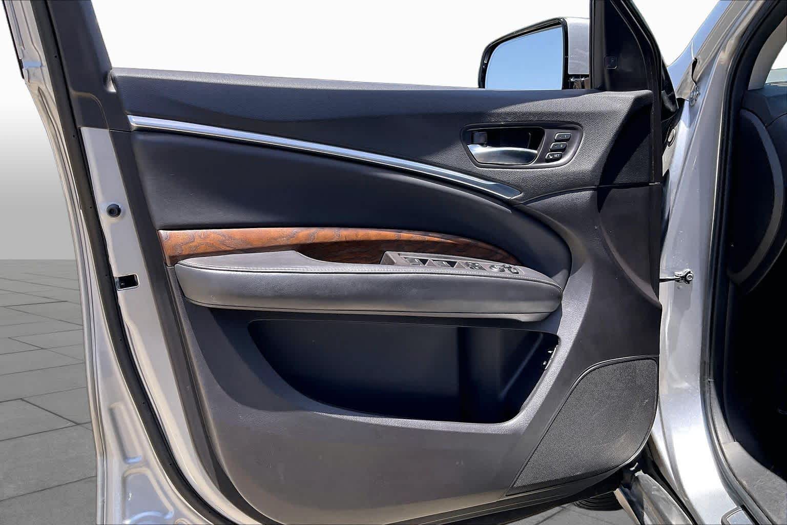 2018 Acura MDX w/Advance/Entertainment Pkg Lunar Silver Metallic at Group 1 Toyota Southwest