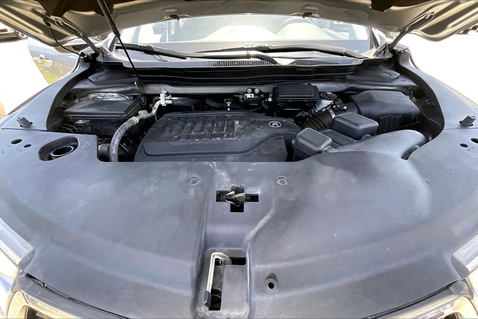 2018 Acura MDX w/Advance/Entertainment Pkg Lunar Silver Metallic at Group 1 Toyota Southwest