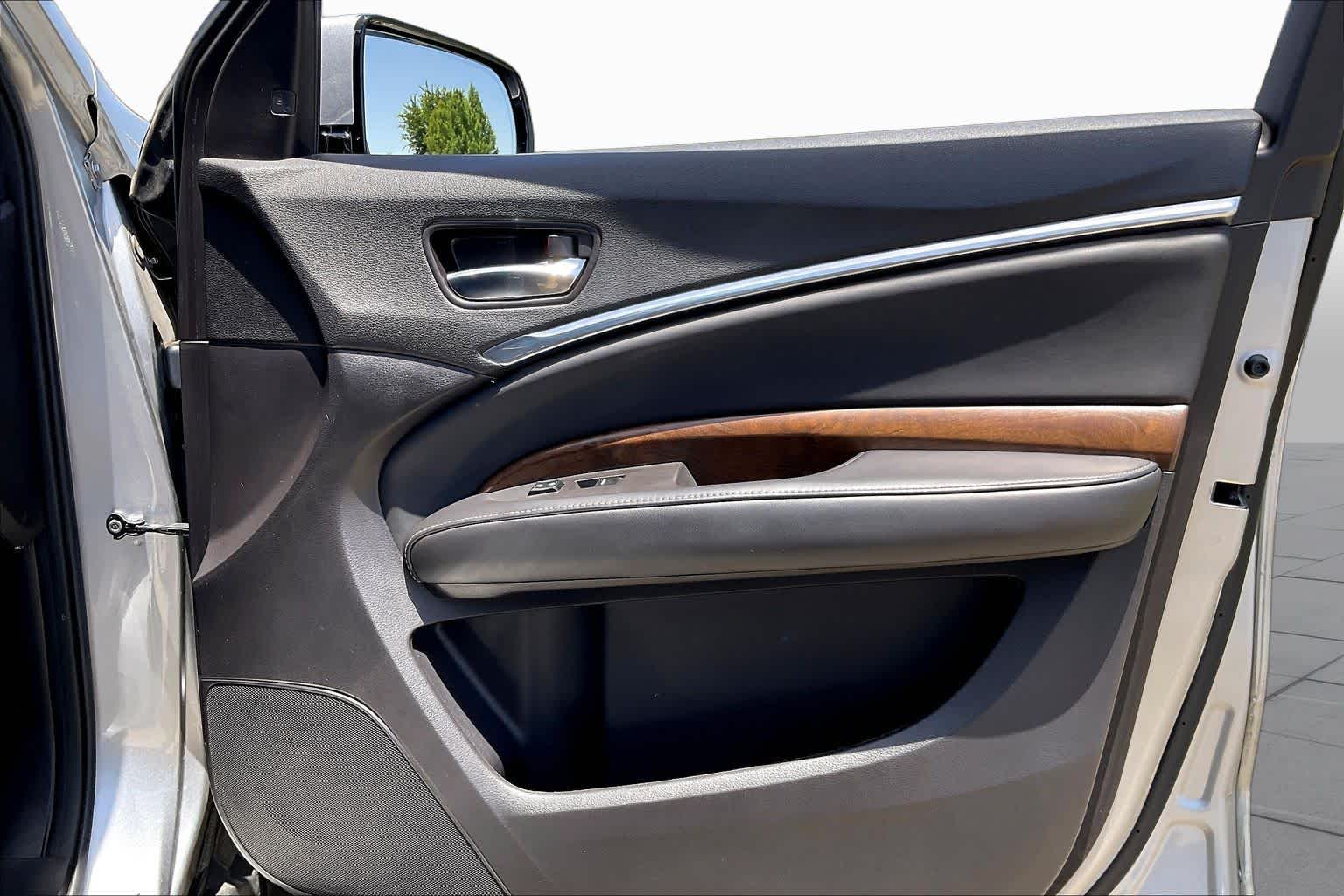 2018 Acura MDX w/Advance/Entertainment Pkg Lunar Silver Metallic at Group 1 Toyota Southwest