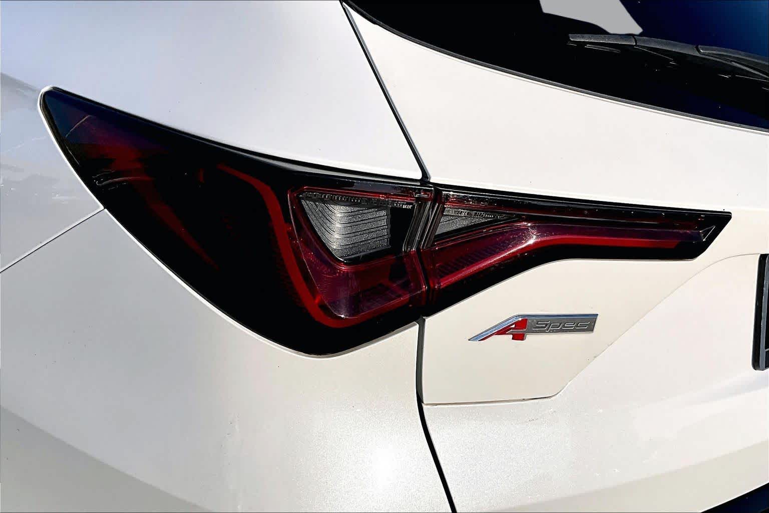 2022 Acura MDX photo 27 of 35
