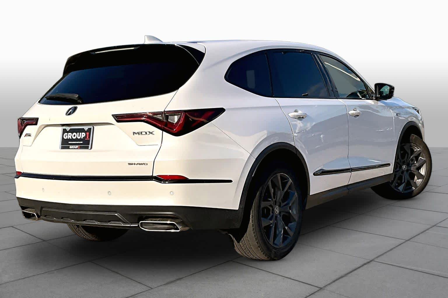 2022 Acura MDX photo 12 of 35
