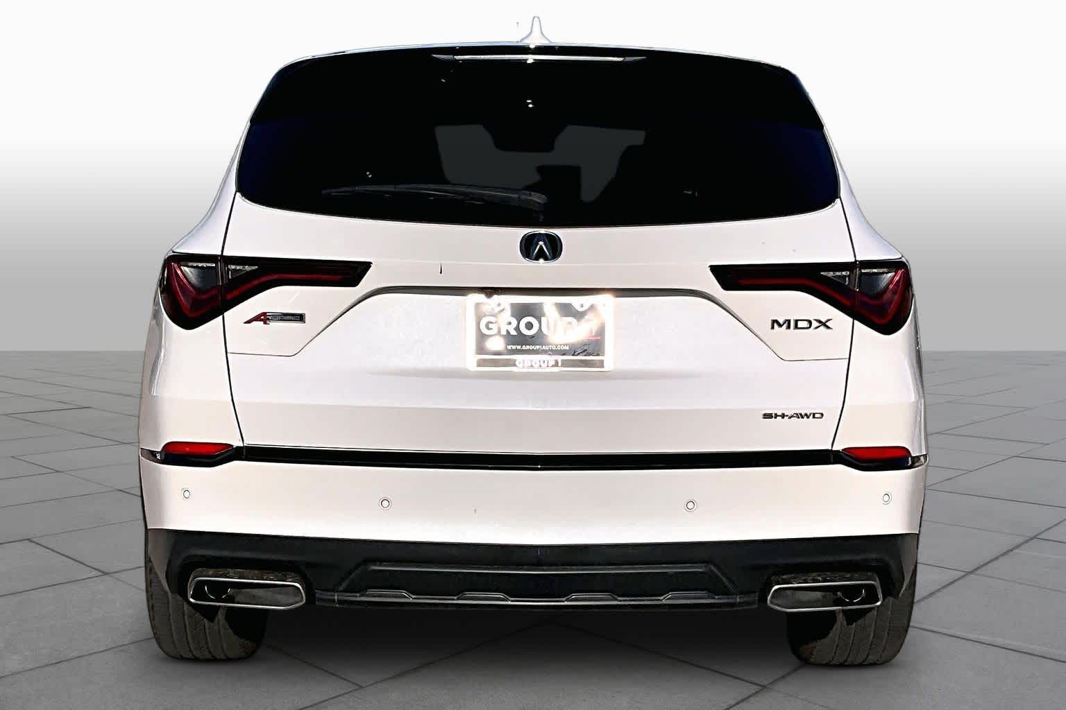 2022 Acura MDX photo 5 of 35