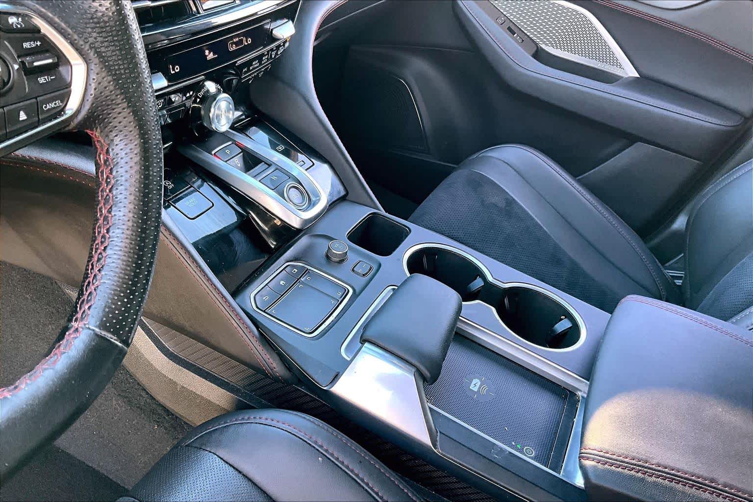 2022 Acura MDX photo 15 of 35