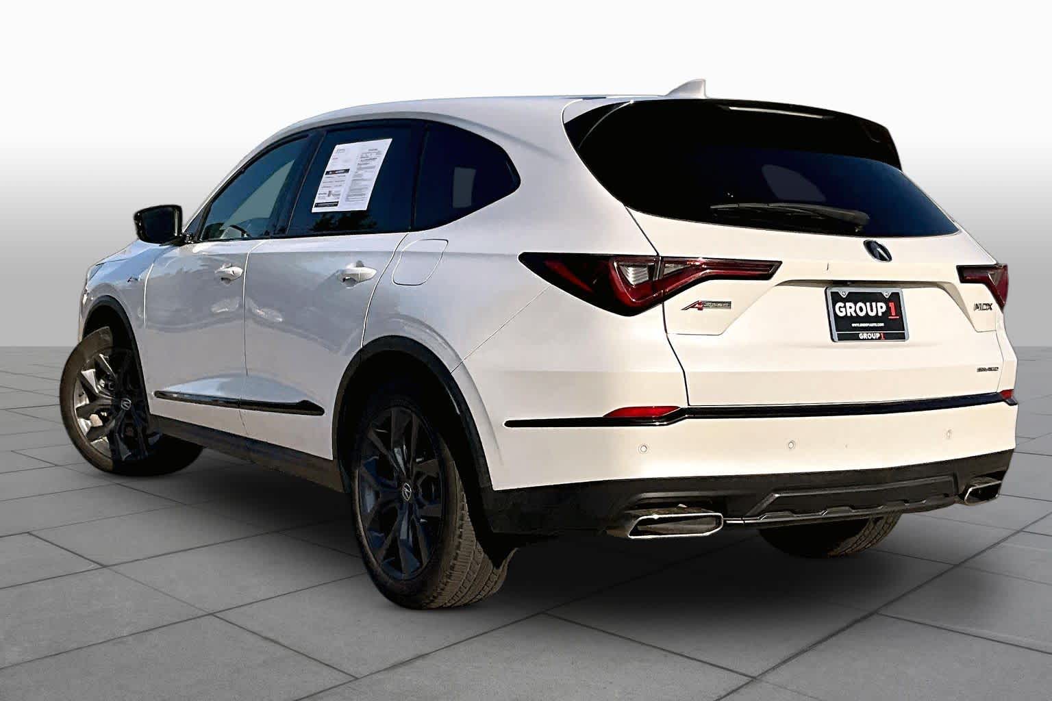 2022 Acura MDX photo 11 of 35