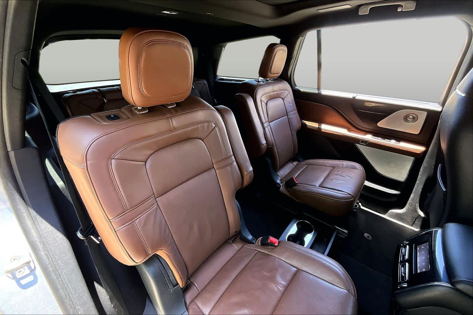 2023 Lincoln Aviator Reserve Silver Radiance Metallic Clearcoat at AutoNation USA Houston