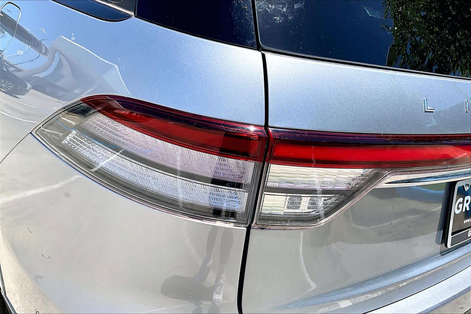 2023 Lincoln Aviator Reserve Silver Radiance Metallic Clearcoat at AutoNation USA Houston