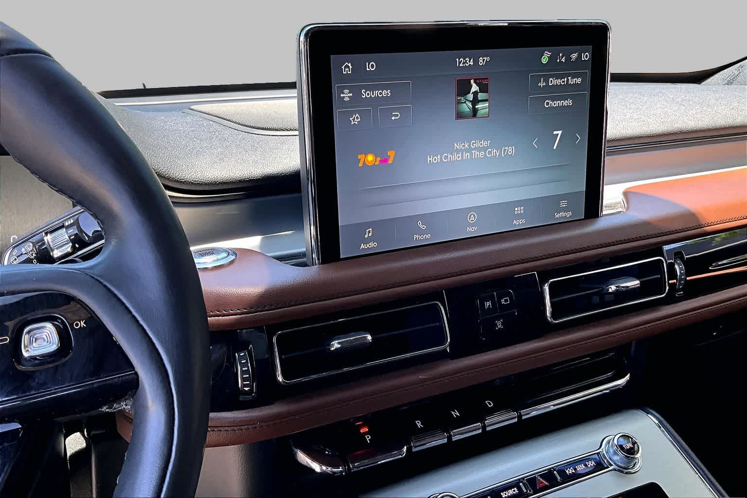 2023 Lincoln Aviator Reserve Silver Radiance Metallic Clearcoat at AutoNation USA Houston