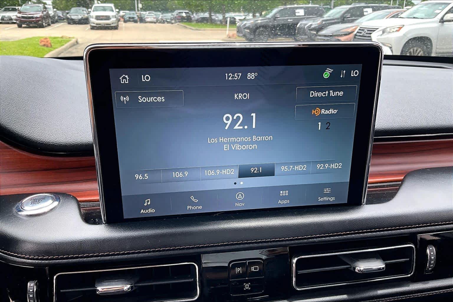 2022 Lincoln Aviator Reserve Silver Radiance Metallic Clearcoat at Baytown Ford