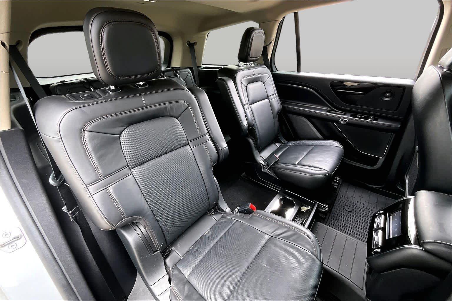 2022 Lincoln Aviator Reserve Silver Radiance Metallic Clearcoat at Baytown Ford