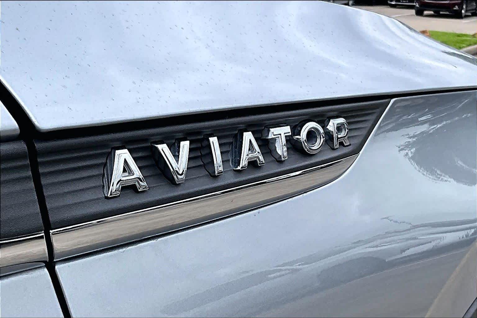 2022 Lincoln Aviator Reserve Silver Radiance Metallic Clearcoat at Baytown Ford