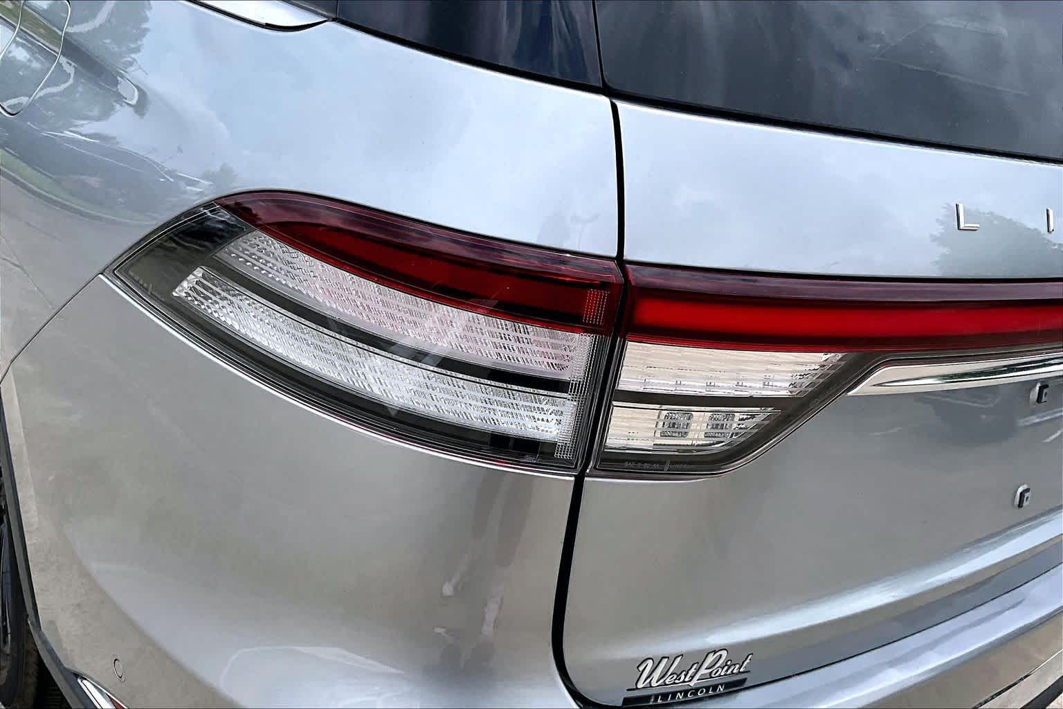 2022 Lincoln Aviator Reserve Silver Radiance Metallic Clearcoat at Baytown Ford