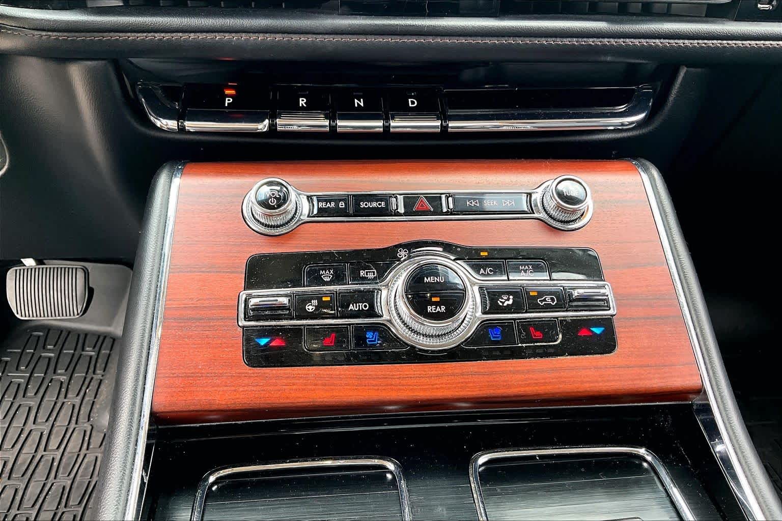 2022 Lincoln Aviator Reserve Silver Radiance Metallic Clearcoat at Baytown Ford