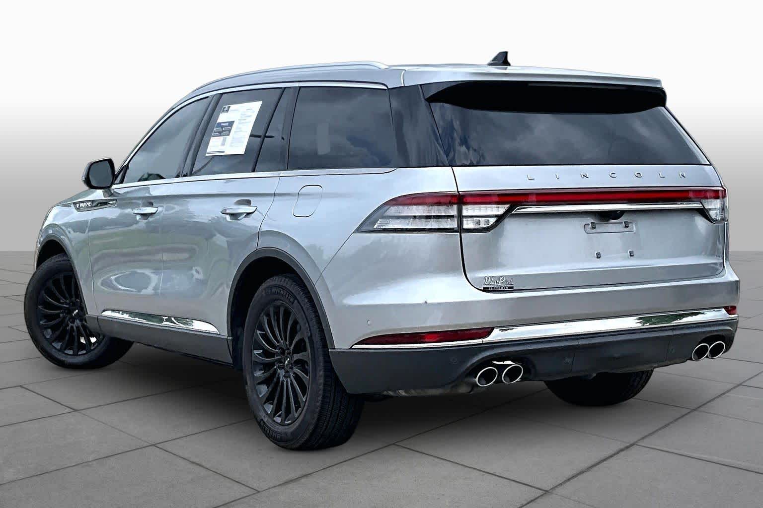2022 Lincoln Aviator Reserve Silver Radiance Metallic Clearcoat at Baytown Ford