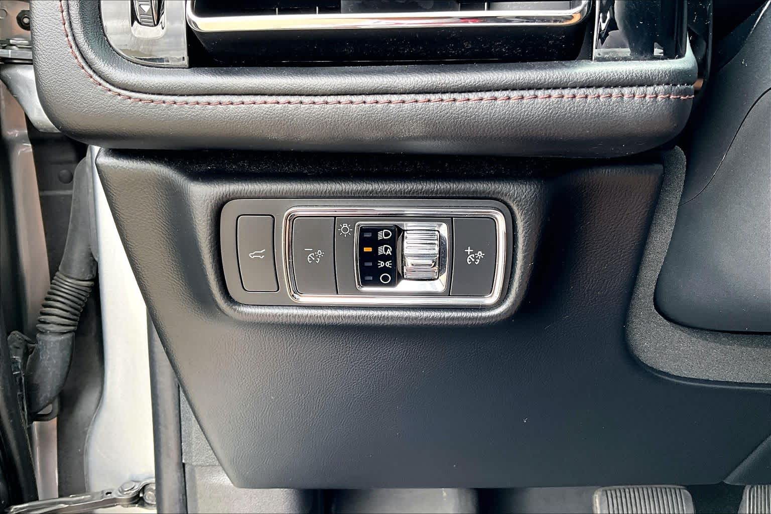 2022 Lincoln Aviator Reserve Silver Radiance Metallic Clearcoat at Baytown Ford