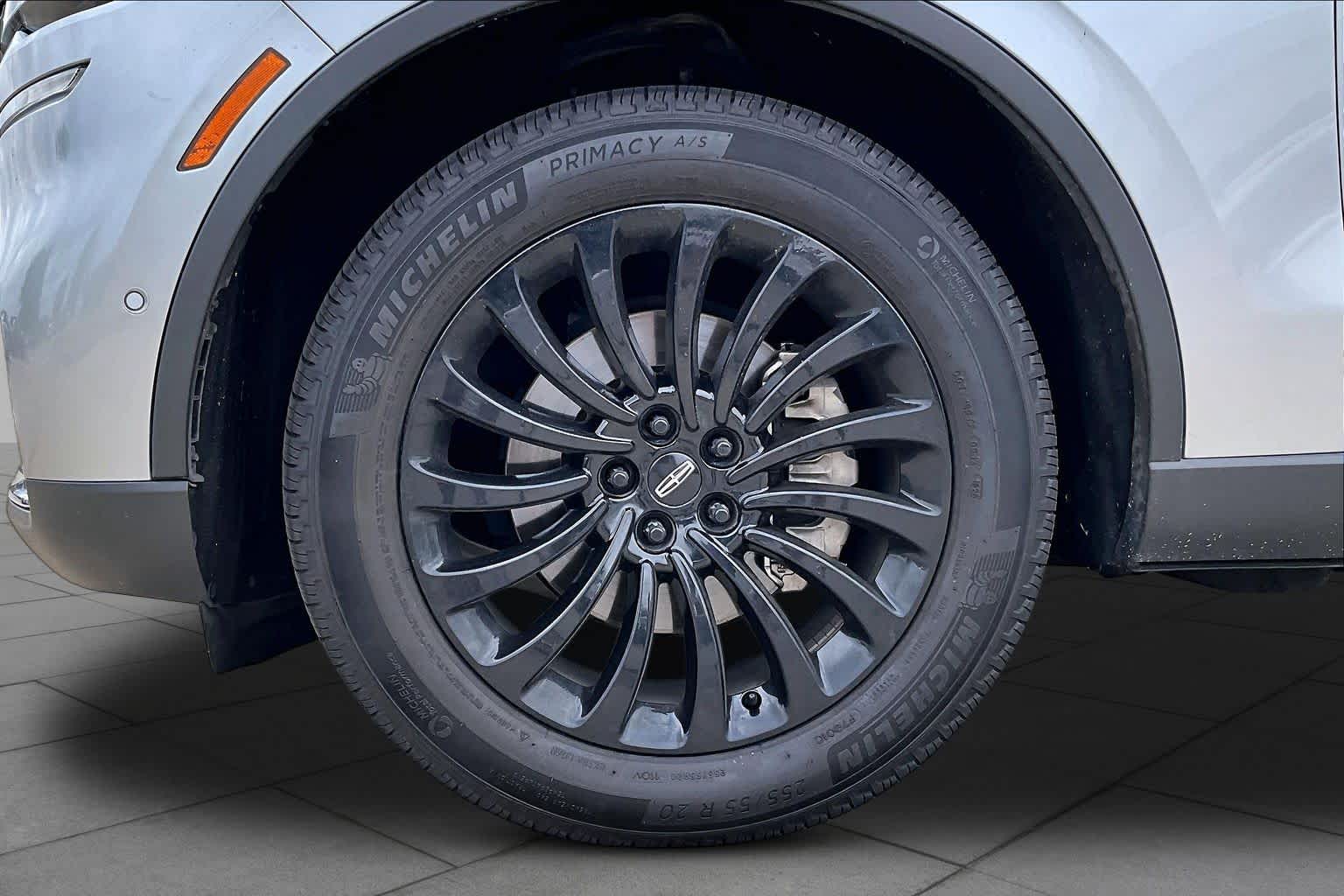 2022 Lincoln Aviator Reserve Silver Radiance Metallic Clearcoat at Baytown Ford