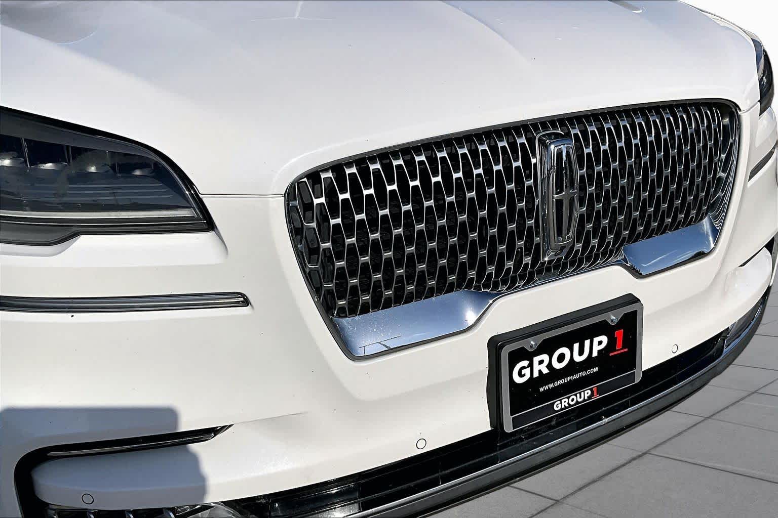 2020 Lincoln Aviator Reserve Pristine White Metallic Tri-Coat at Mercedes-Benz of Houston North