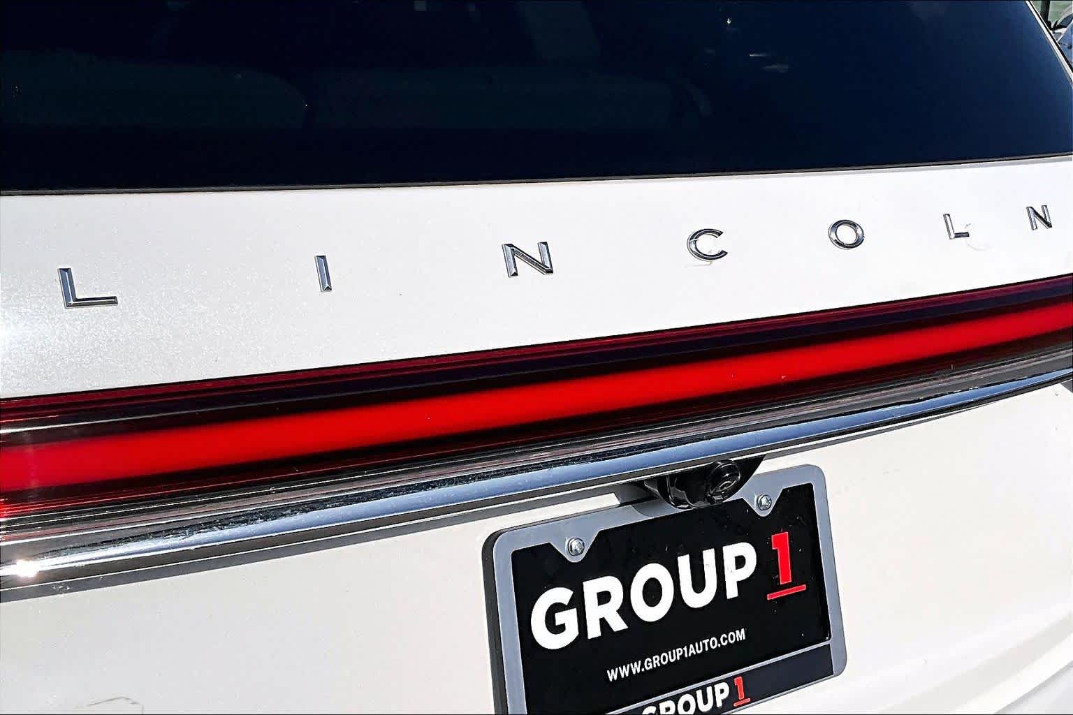 2020 Lincoln Aviator Reserve Pristine White Metallic Tri-Coat at Mercedes-Benz of Houston North