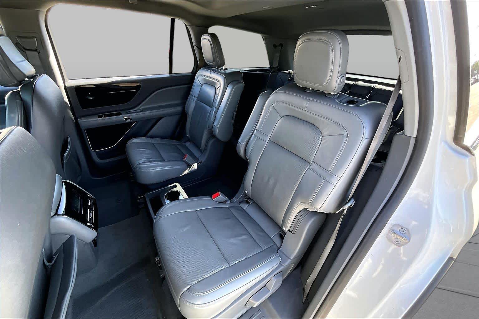 2020 Lincoln Aviator Reserve Pristine White Metallic Tri-Coat at Mercedes-Benz of Houston North