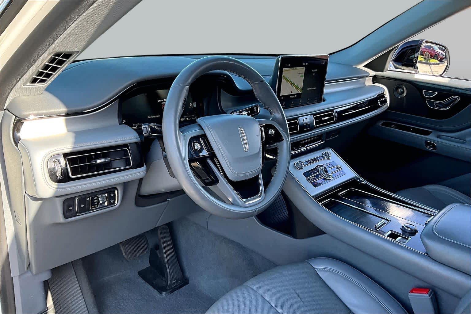 2020 Lincoln Aviator Reserve Pristine White Metallic Tri-Coat at Mercedes-Benz of Houston North