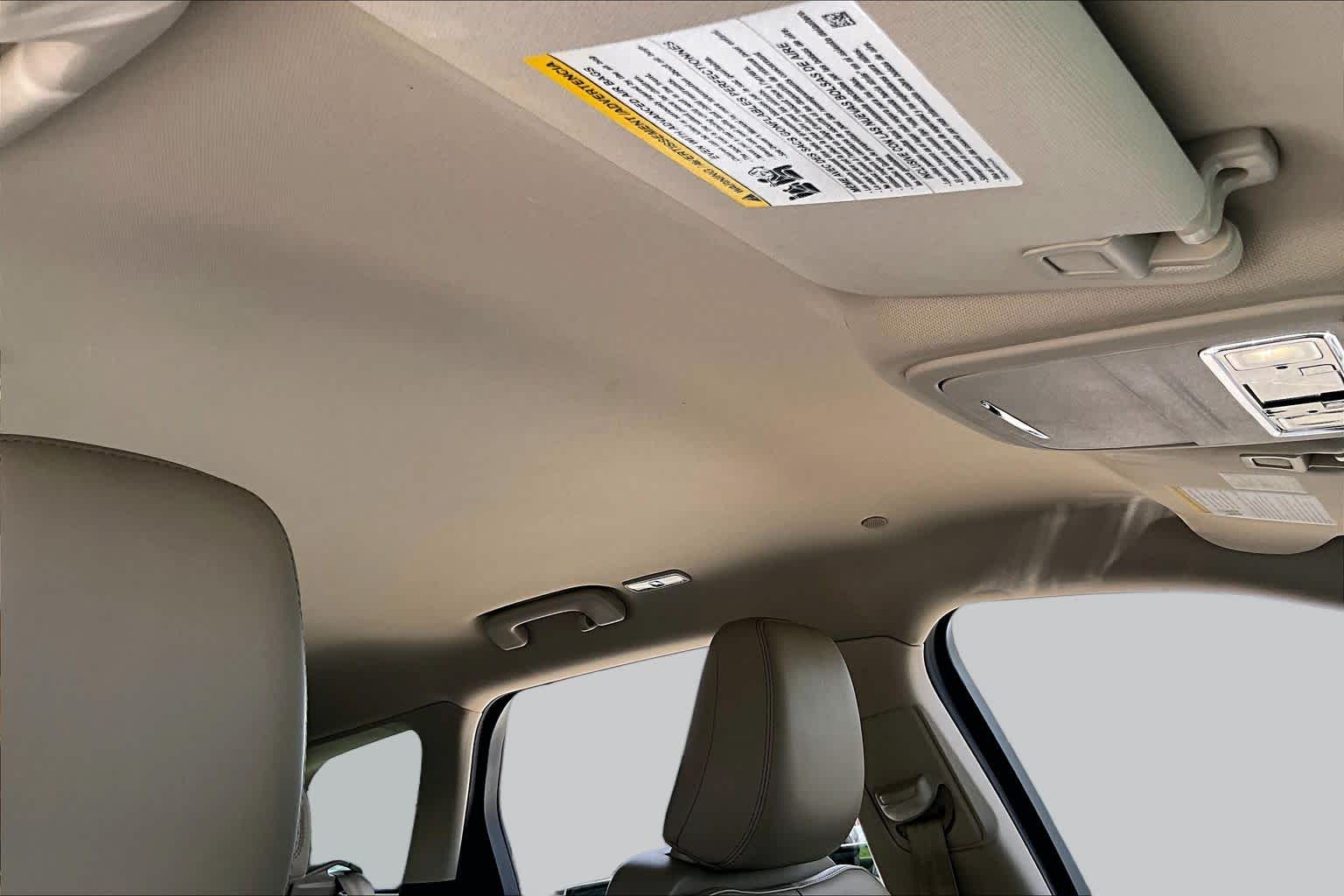 2022 Lincoln Corsair Standard Pristine White Metallic Tri-Coat at Mercedes-Benz of Houston North