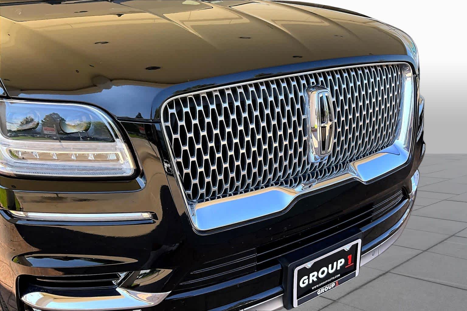 2018 Lincoln Navigator photo 27 of 34