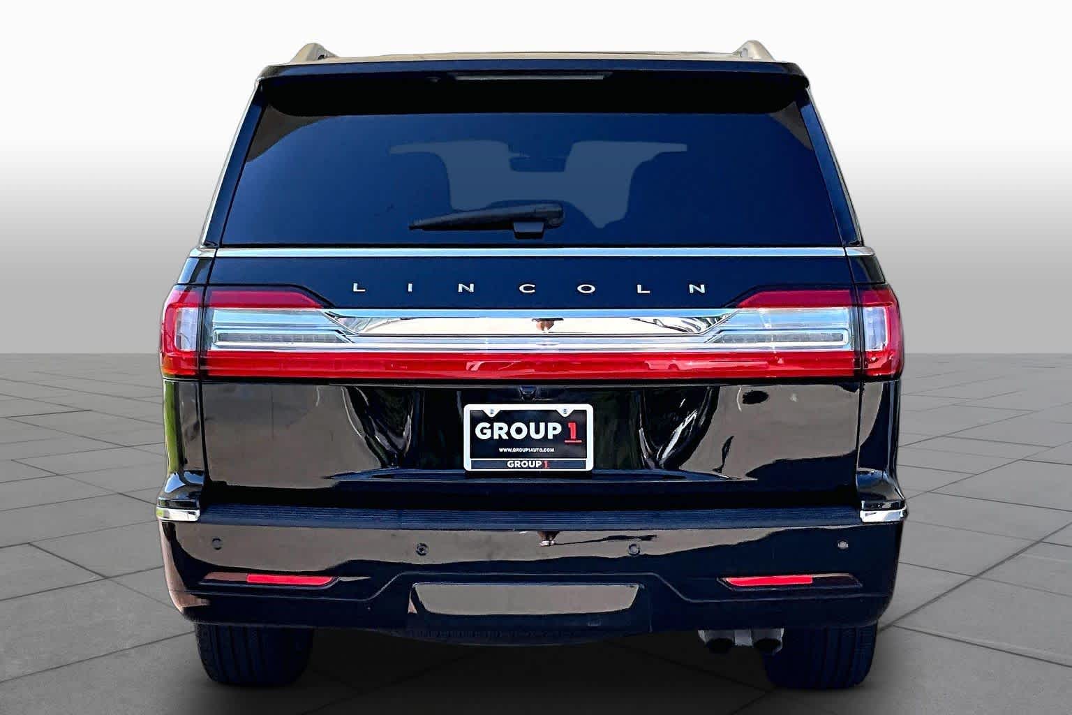 2018 Lincoln Navigator photo 5 of 34