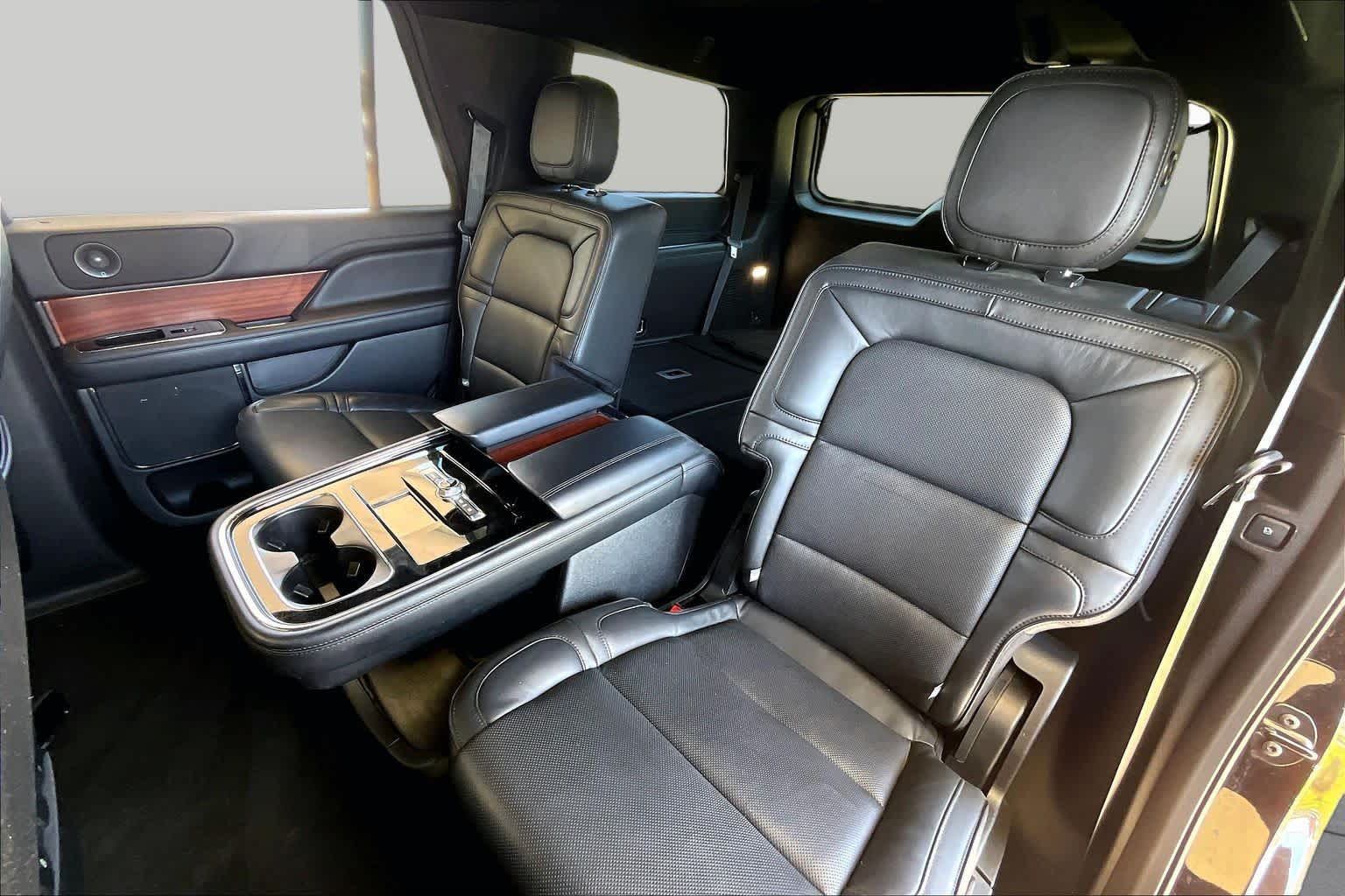 2018 Lincoln Navigator photo 19 of 34