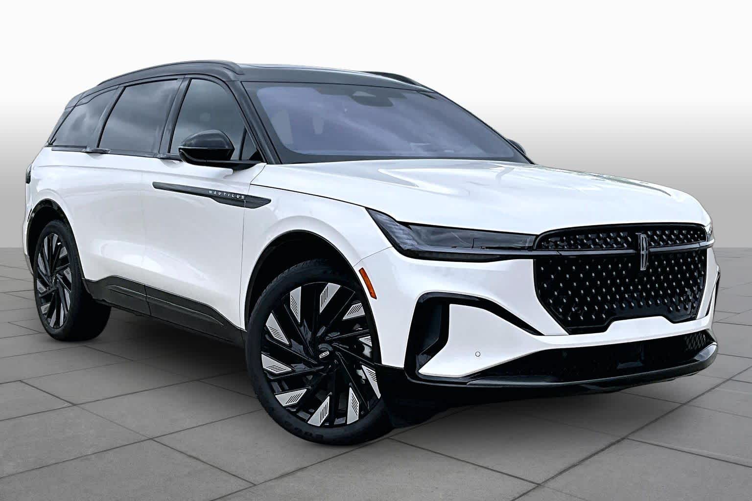 2025 Lincoln Nautilus Reserve White Platinum Metallic Tri-Coat at AutoNation USA Houston
