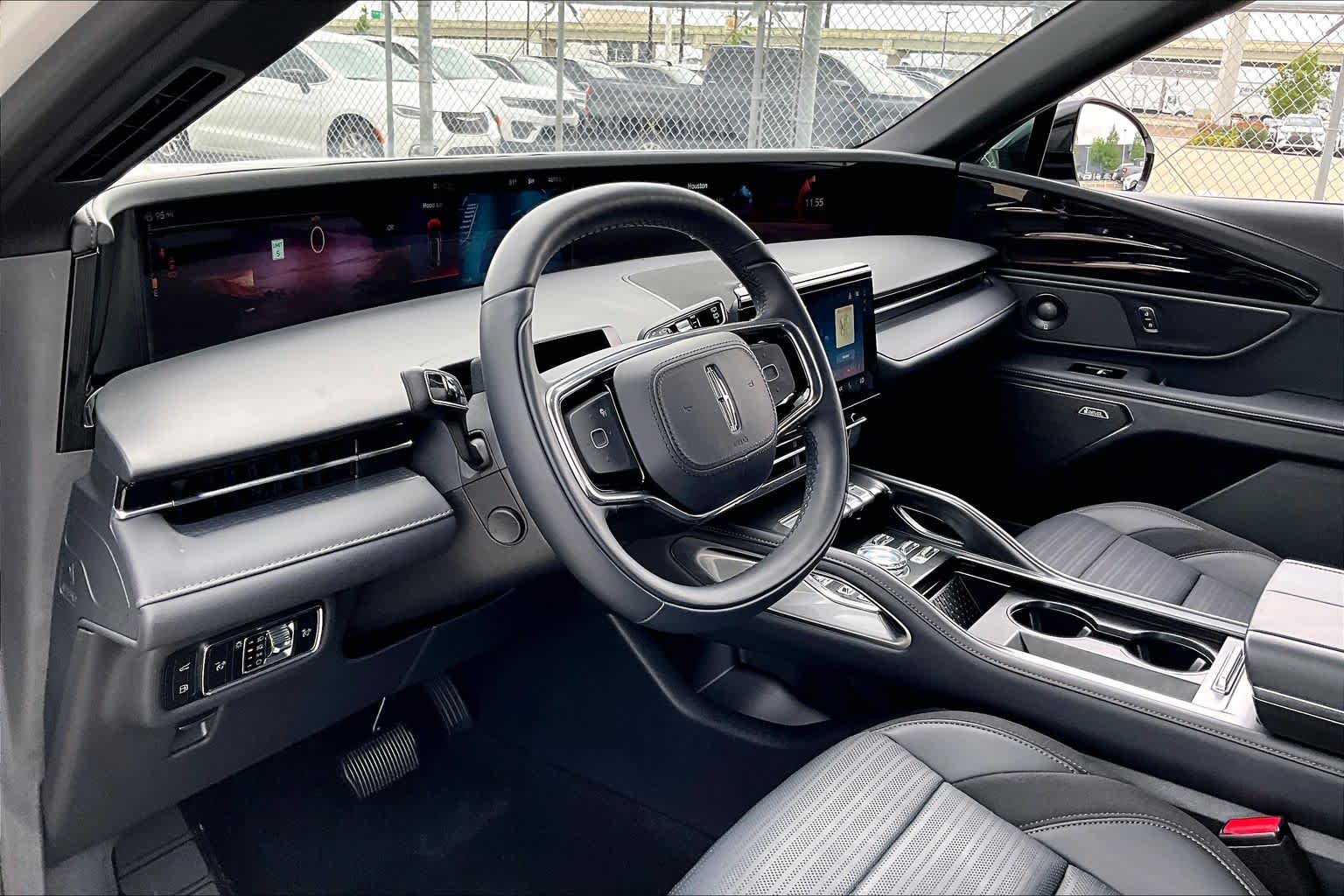 2025 Lincoln Nautilus Reserve White Platinum Metallic Tri-Coat at AutoNation USA Houston