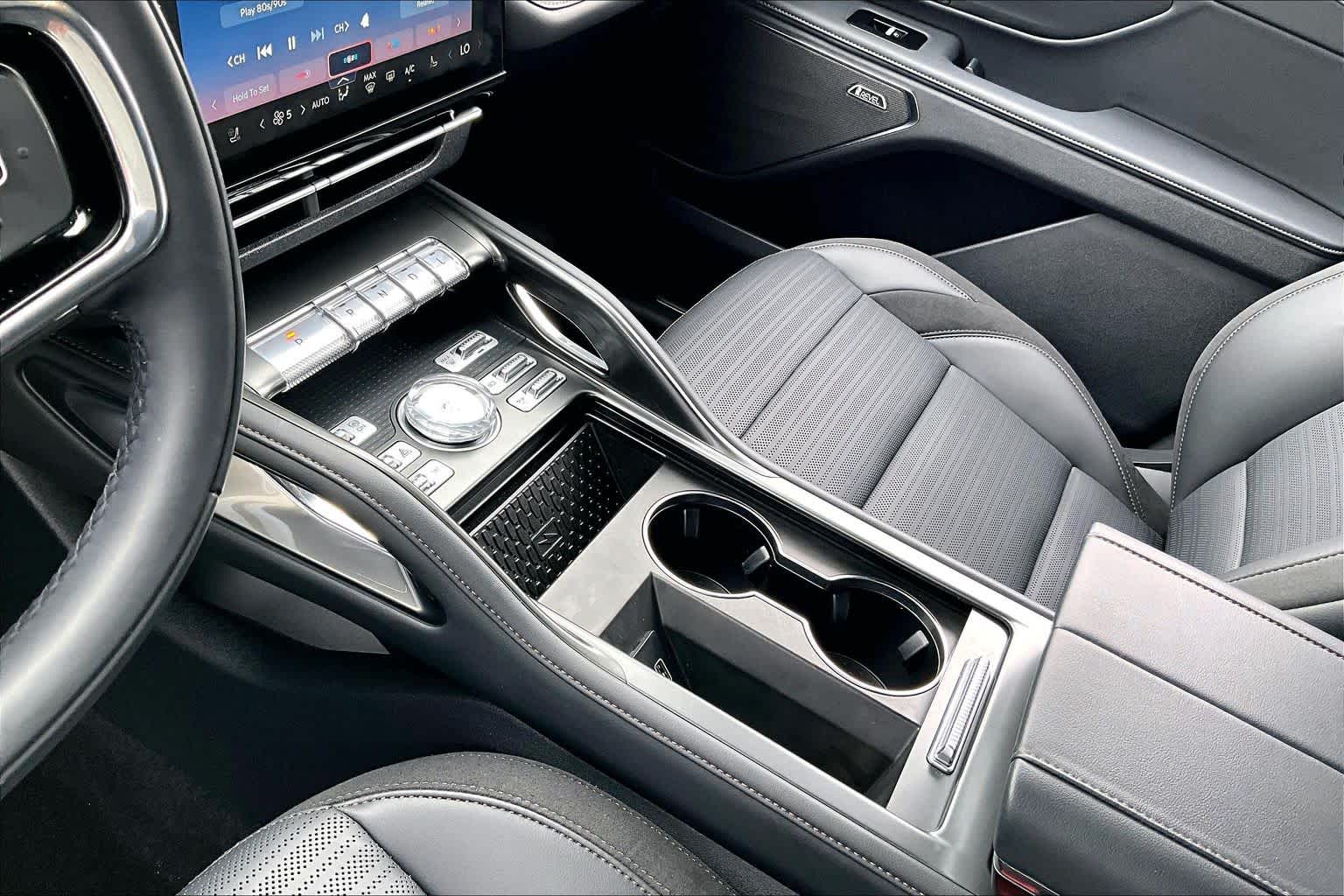 2025 Lincoln Nautilus Reserve White Platinum Metallic Tri-Coat at AutoNation USA Houston