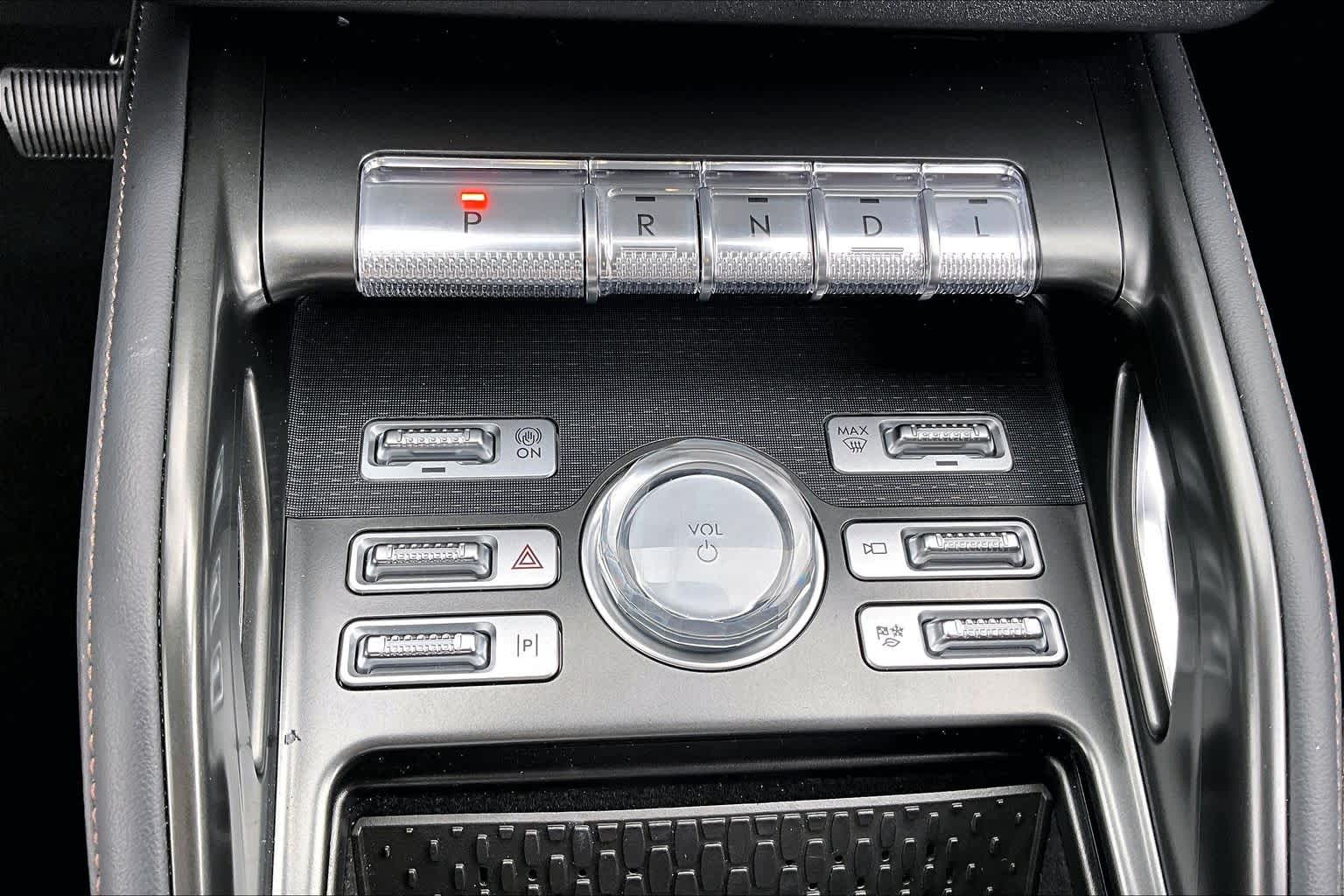 2025 Lincoln Nautilus Reserve White Platinum Metallic Tri-Coat at AutoNation USA Houston