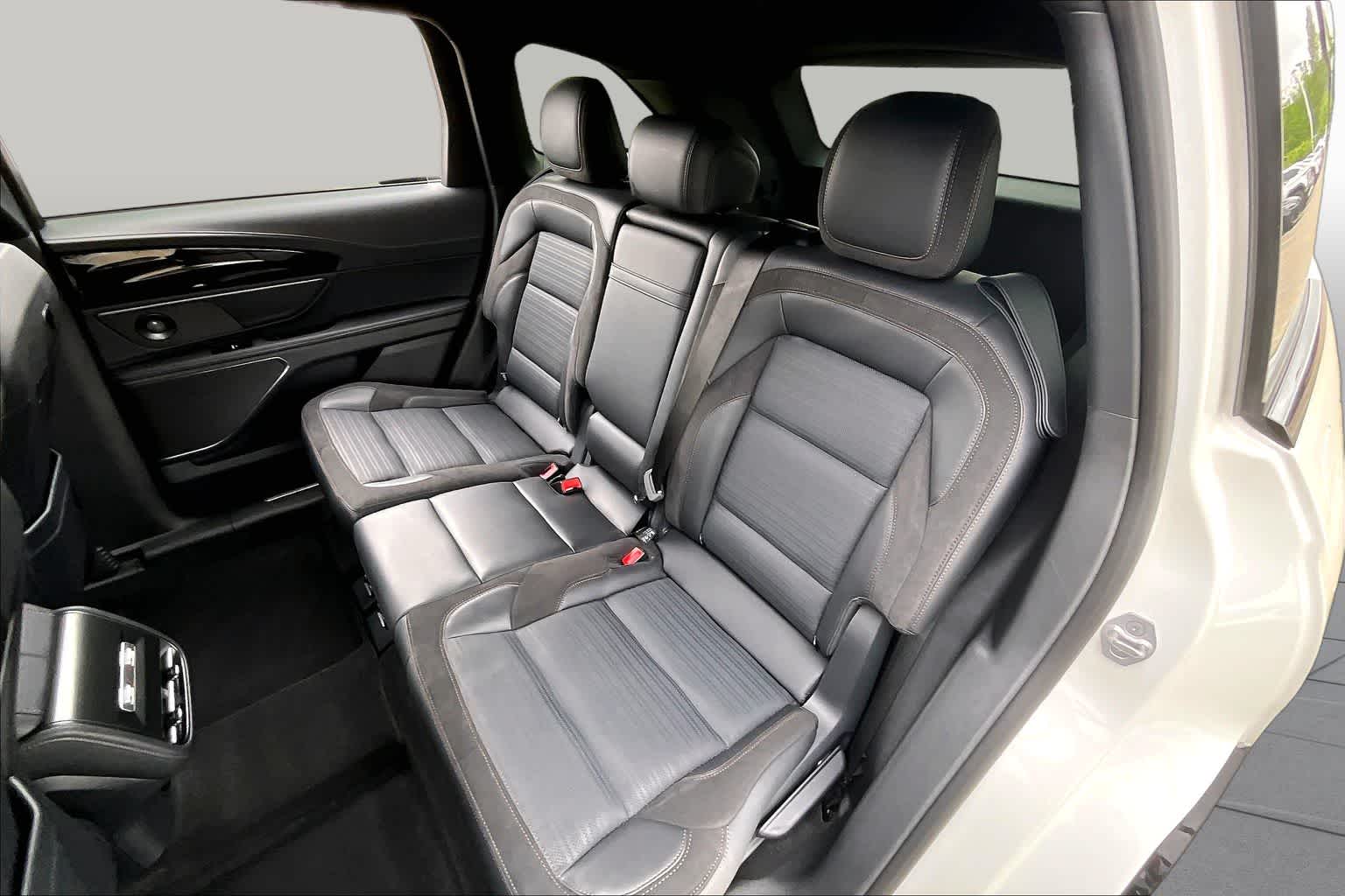 2025 Lincoln Nautilus Reserve White Platinum Metallic Tri-Coat at AutoNation USA Houston