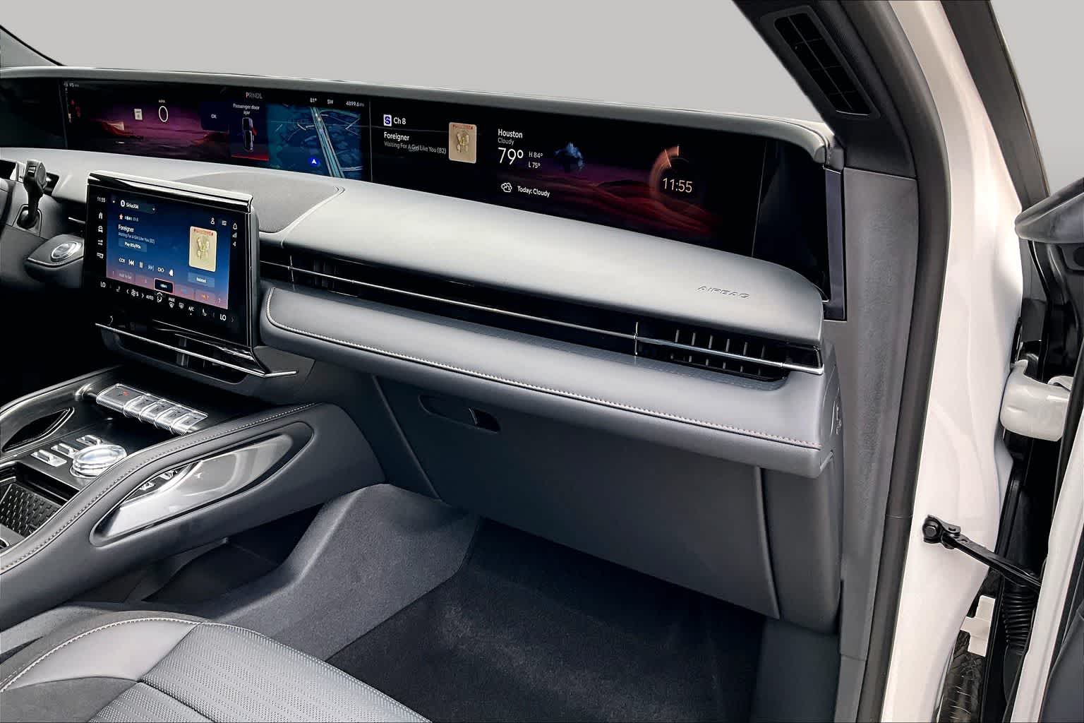 2025 Lincoln Nautilus Reserve White Platinum Metallic Tri-Coat at AutoNation USA Houston