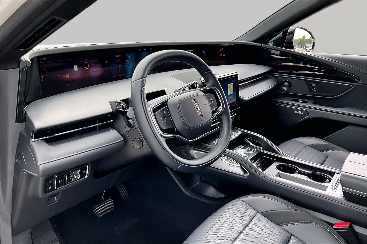 2025 Lincoln Nautilus Reserve White Platinum Metallic Tri-Coat at AutoNation USA Houston
