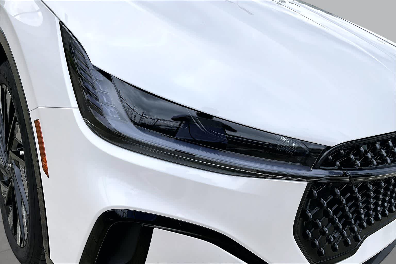 2025 Lincoln Nautilus Reserve White Platinum Metallic Tri-Coat at AutoNation USA Houston