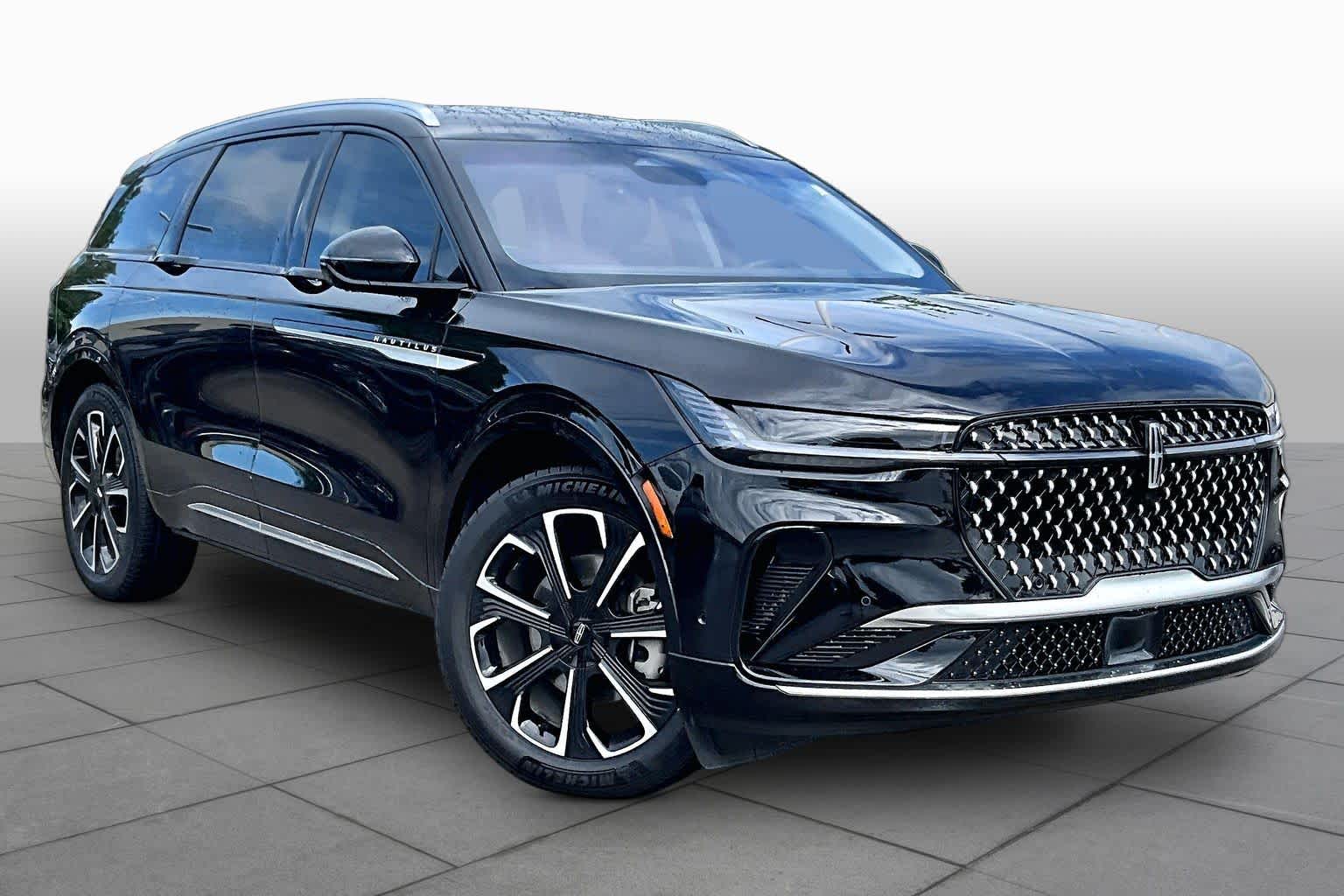 2024 Lincoln Nautilus Reserve Infinite Black Metallic Clearcoat at AutoNation USA Houston