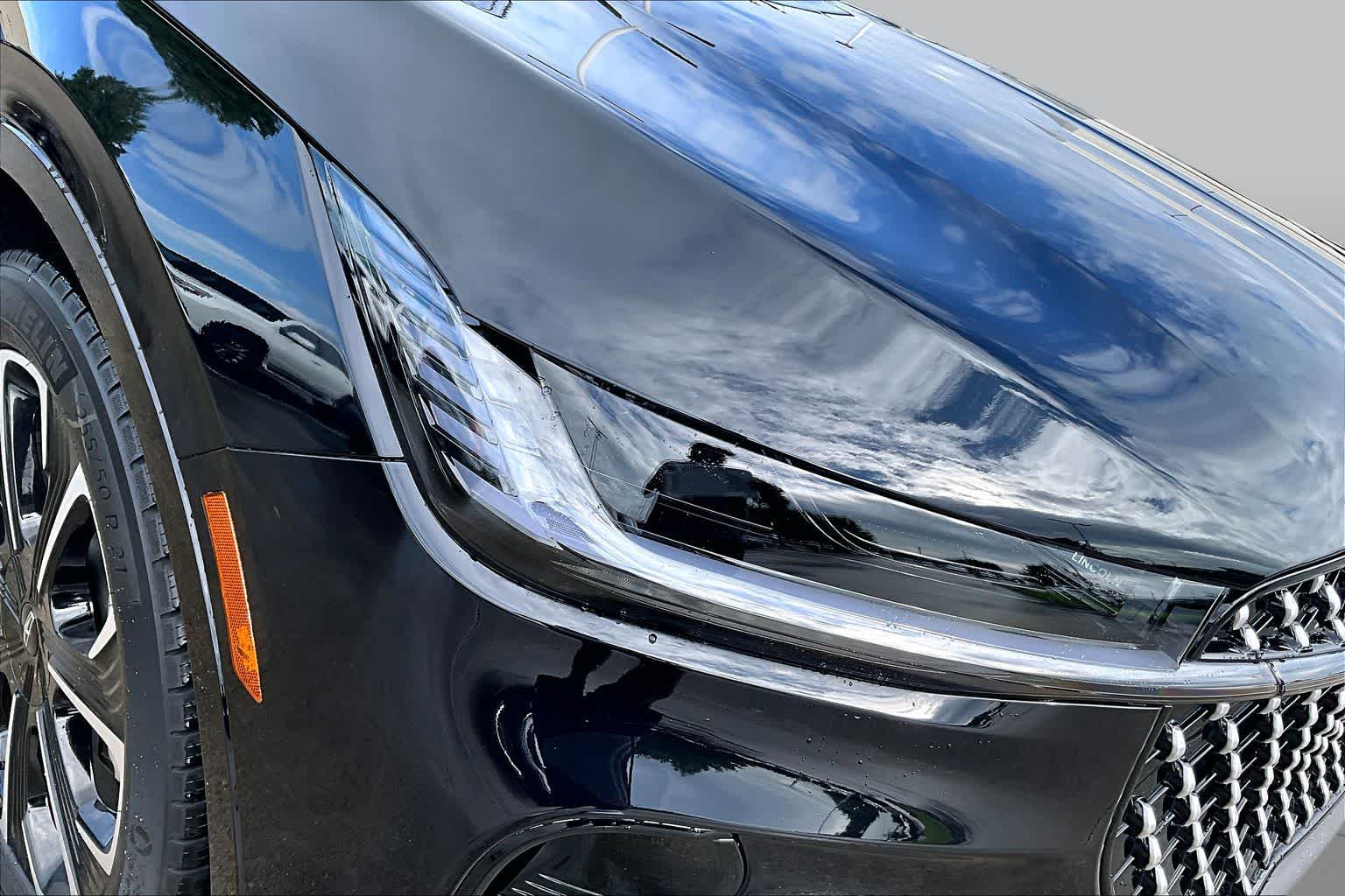 2024 Lincoln Nautilus Reserve Infinite Black Metallic Clearcoat at AutoNation USA Houston