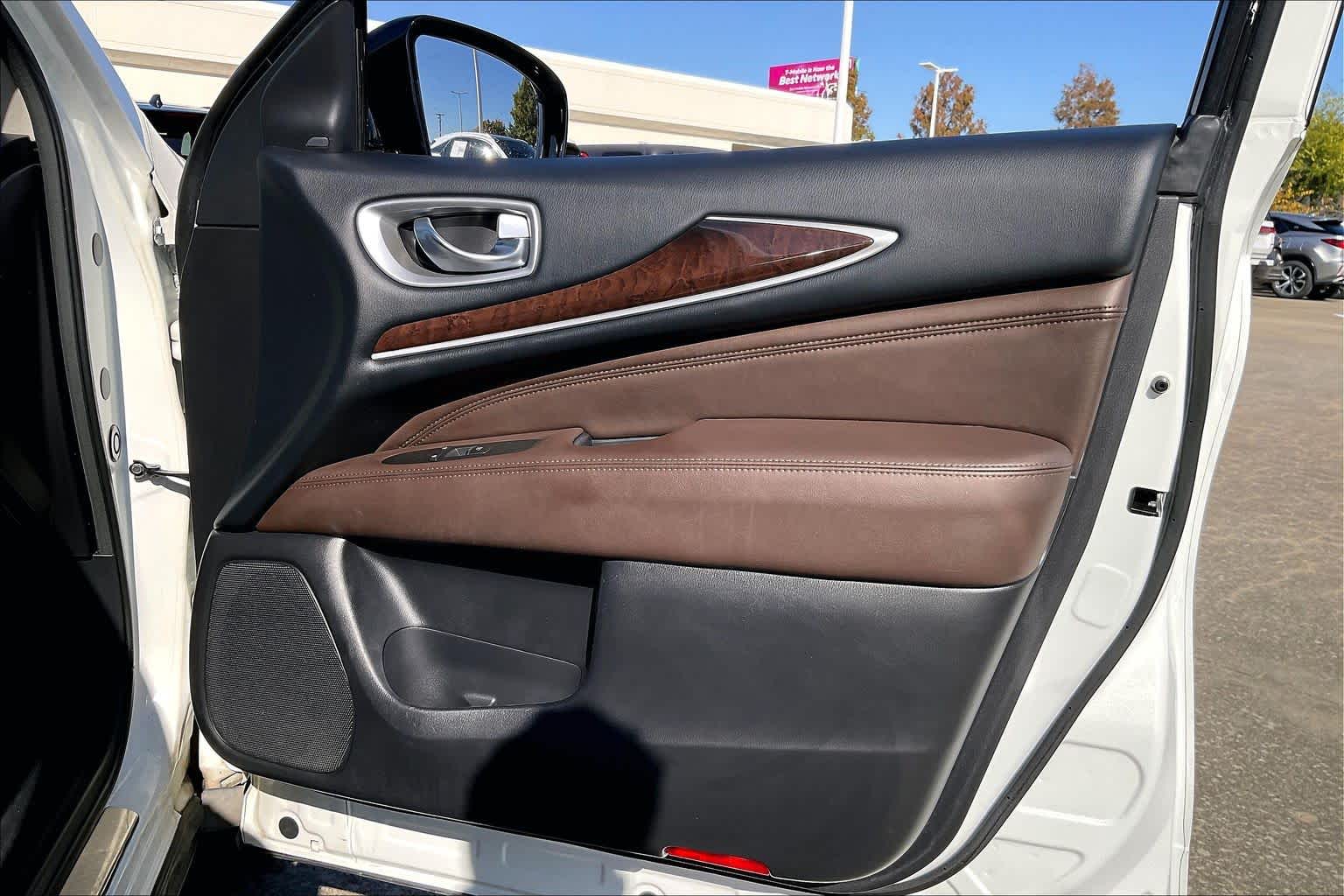 2013 INFINITI JX35  Moonlight White at Lexus Southwest Houston