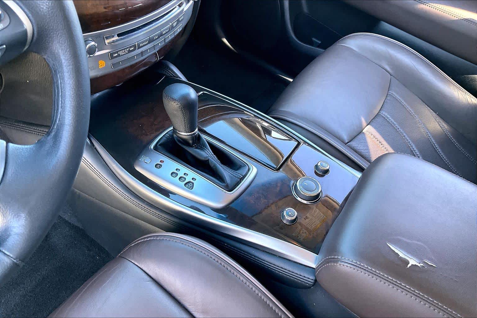 2013 INFINITI JX35  Moonlight White at Lexus Southwest Houston