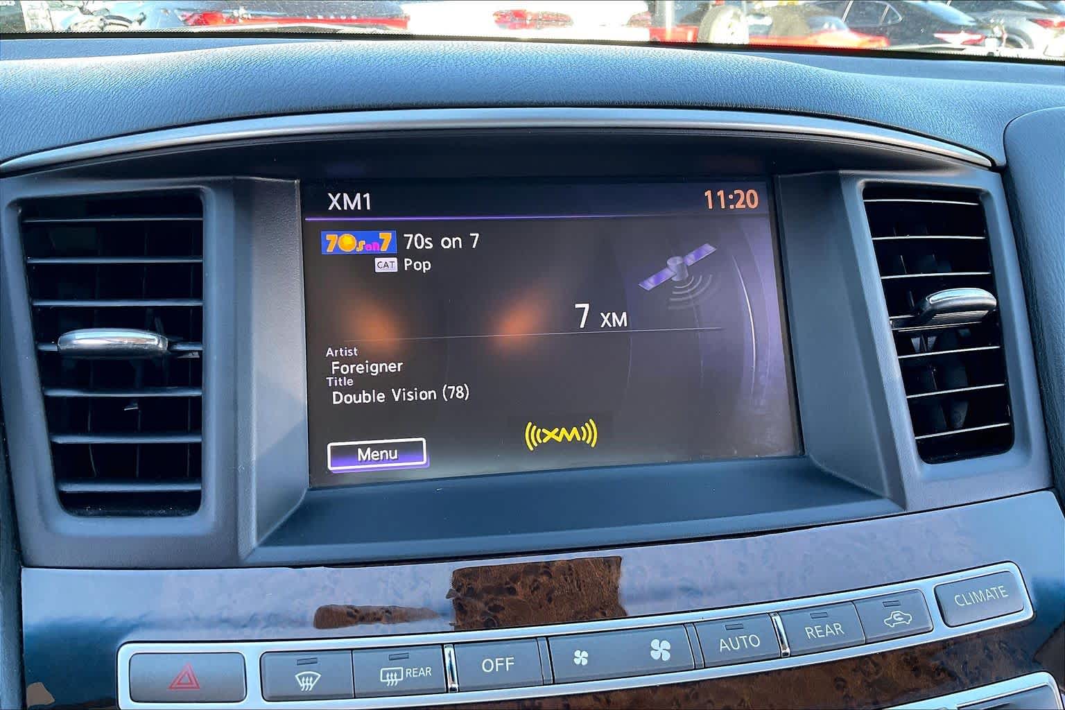 2013 INFINITI JX35  Moonlight White at Sterling McCall Nissan