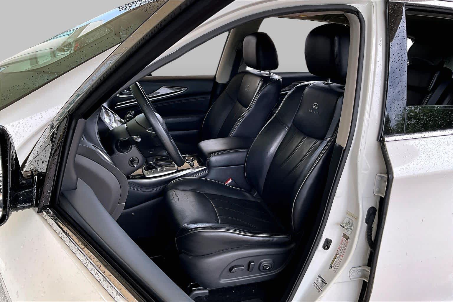 2013 INFINITI JX35 - 6