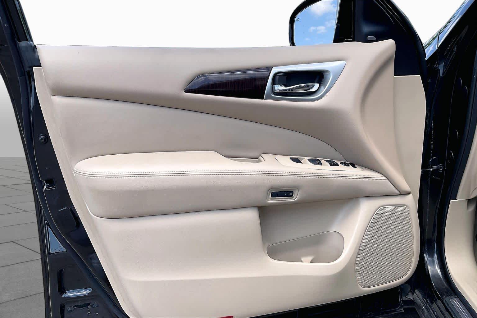 2015 Nissan Pathfinder SL Magnetic Black at Westside Kia