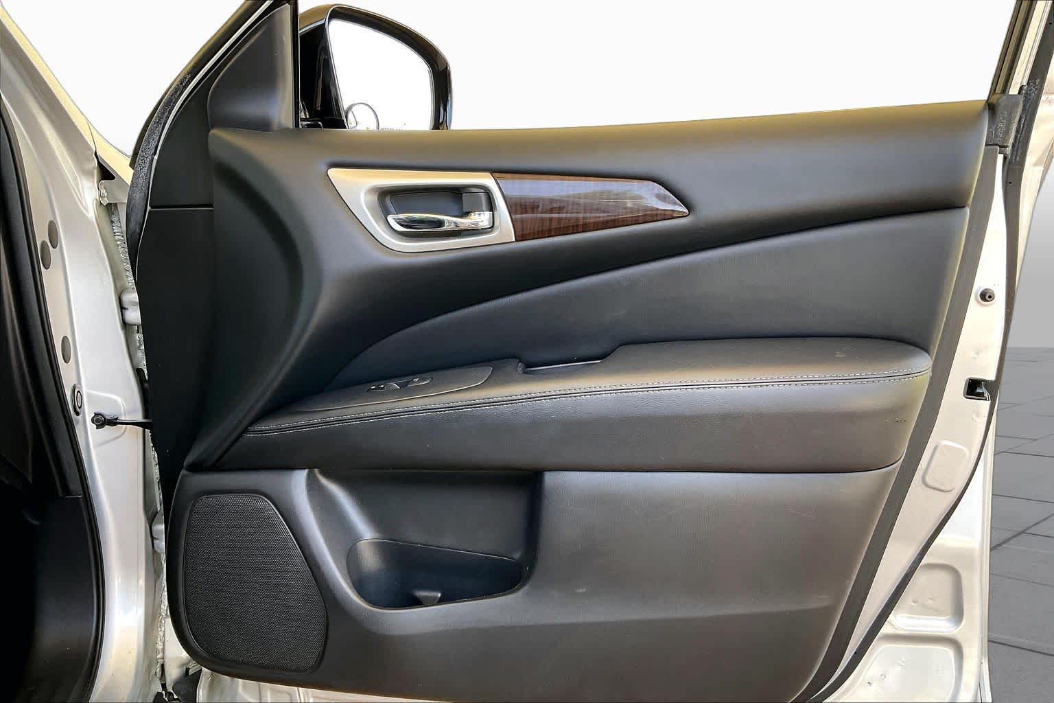 2013 Nissan Pathfinder Platinum Brilliant Silver at Westside Kia