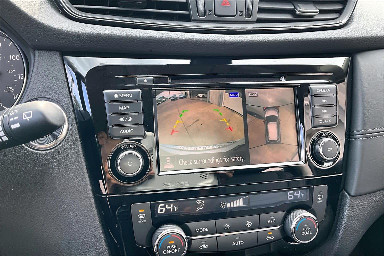2020 Nissan Rogue SL Brilliant Silver Metallic at Sterling McCall Nissan