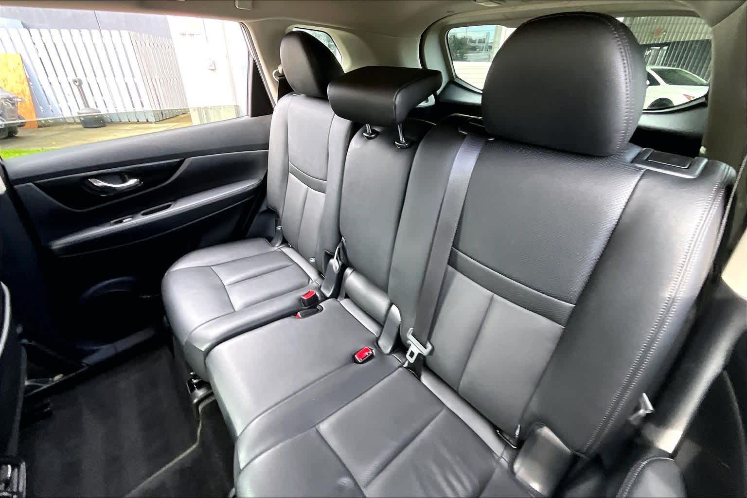 2020 Nissan Rogue SL Brilliant Silver Metallic at Tomball Chrysler Dodge Jeep Ram