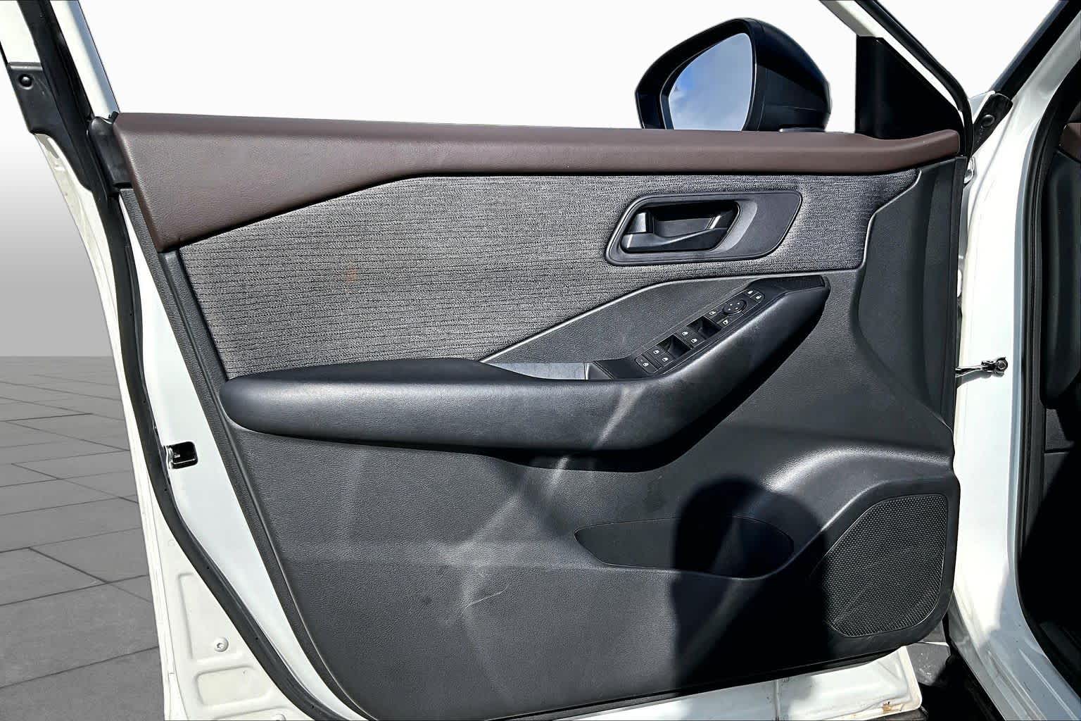 2023 Nissan Rogue S Glacier White at Davis Chevrolet