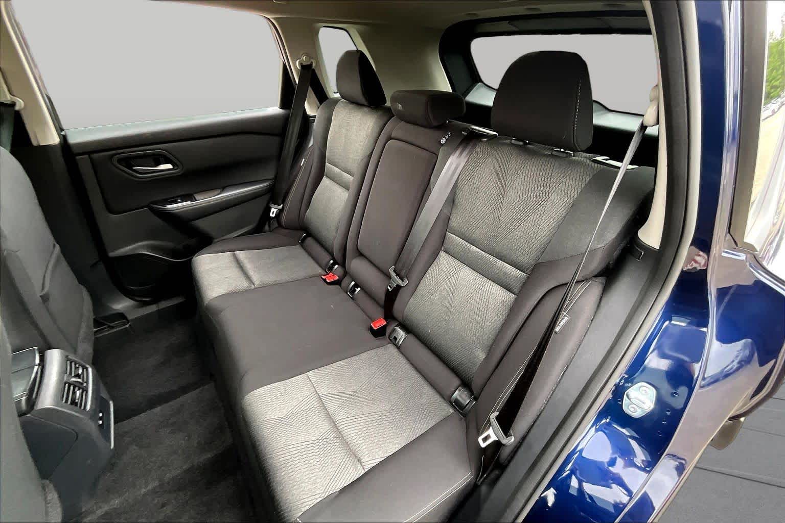 2025 Nissan Rogue SV Deep Ocean Blue Pearl at Sterling McCall Nissan